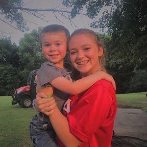 Meet your Posher, Lily